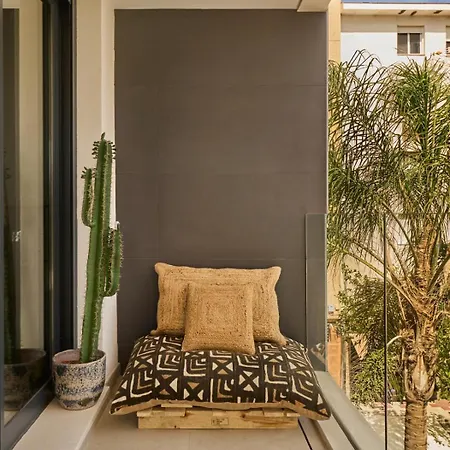 Casa Arbol - View 2 Bed In Centre Estepona